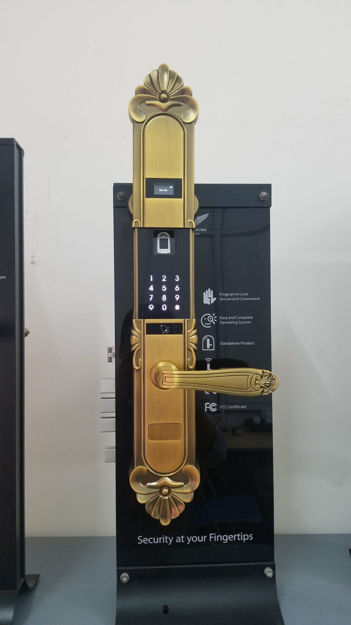 Khóa cổ điển Vân Tay Komann K1108AD