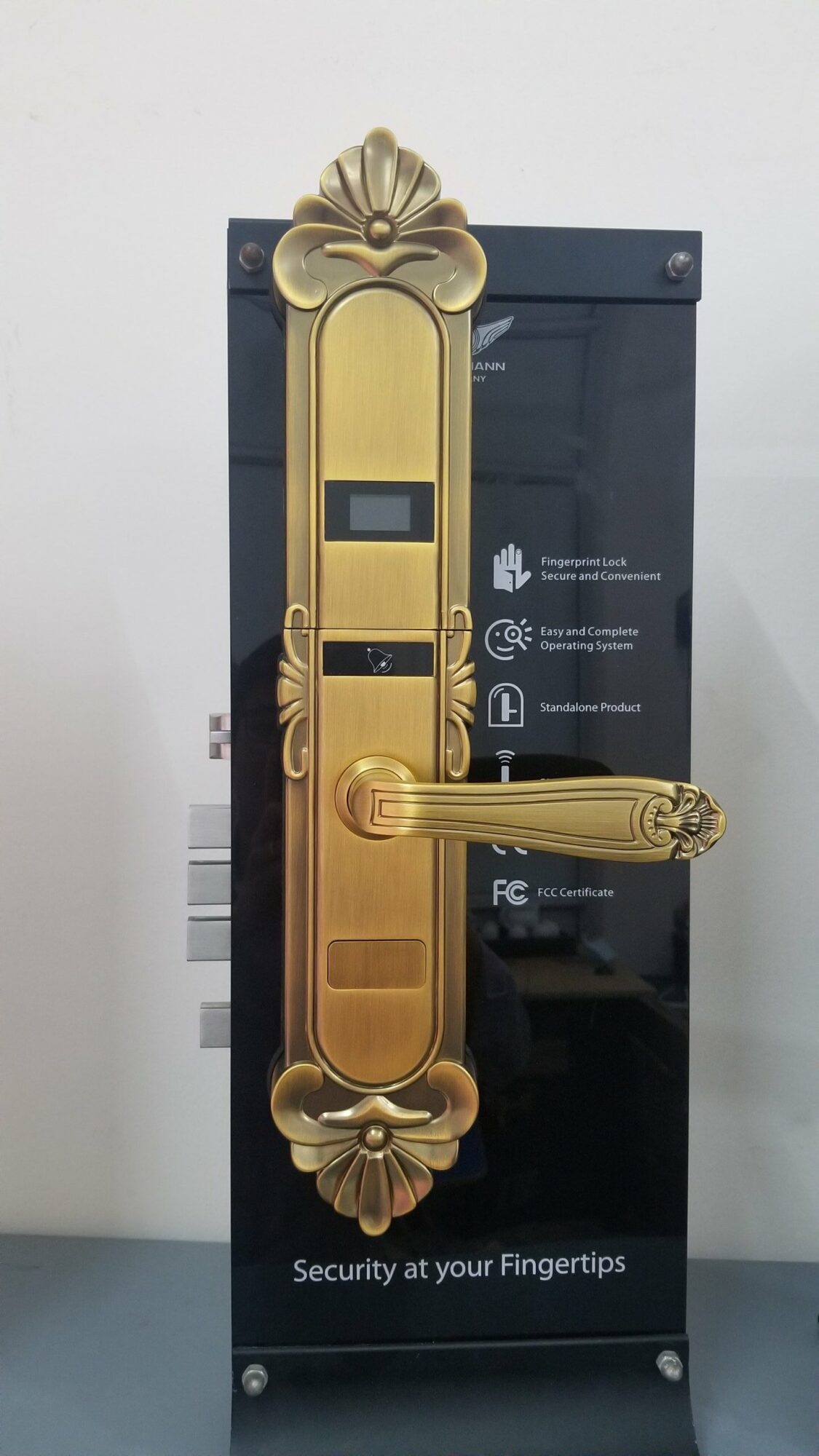 Khóa cổ điển Vân Tay Komann K1108AD