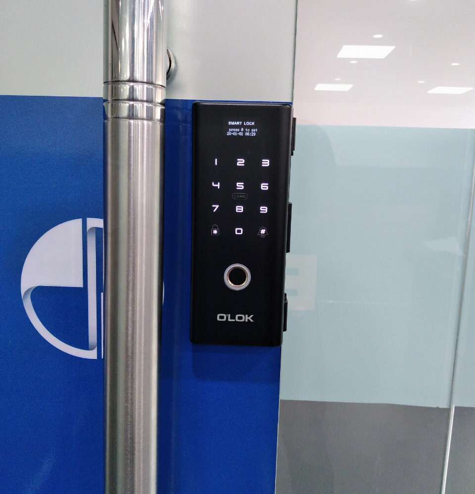 Khoá vân tay cửa kính O'LOK G502H